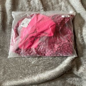 Never Opened Tik Tok Leggings